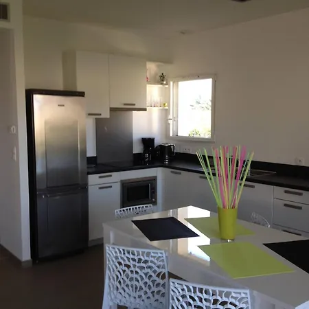 Lägenhet La Corse Les Pieds Dans L'eau Pinarellu