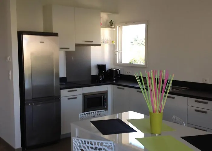 דירה La Corse Les Pieds Dans L'eau סנט-לוסידה פורטו-וקיו